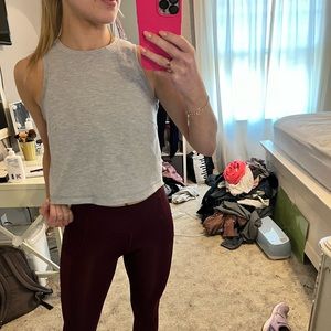 Lululemon grey hemmed tank size 6